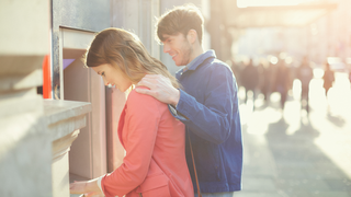 付き合いたての彼氏・彼女に、貯金額を教える代償とは?