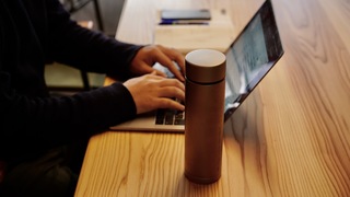 コーヒーを入れてもニオイがつかない！話題のチタン水筒を使ってみた