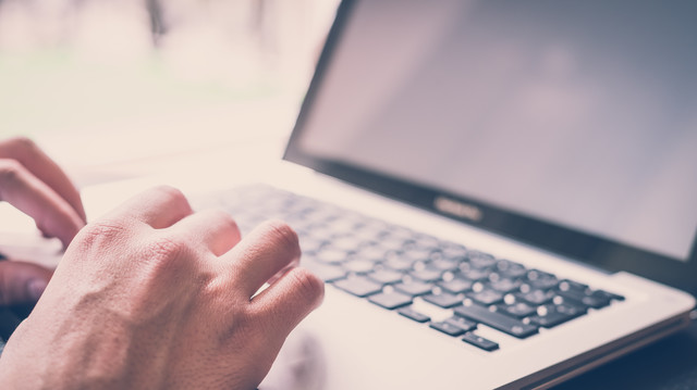 検索履歴に振り回されず、Google検索と同じ結果を得る方法があった