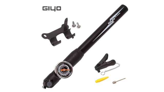 【本日のセール情報】9時からAmazon サイバーマンデーがスタート! 1,000円台で自転車用の携帯空気入れやカイロプラクティック院監修の腰サポートベルトがお買い得に