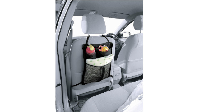 カーシートからベビーカーにそのまま取り付けられるポケットバッグで、お出かけが楽！