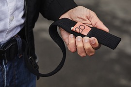 海外旅行に最適!現金を保管できる着脱スムーズなベルト