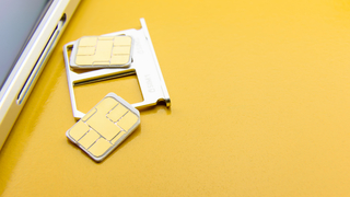 デュアルSIMスマホとは？ メリットを解説