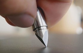 キャンペーン終了まで残り1日! 約12gの超小型カッティングツール「MicroBladePill」