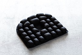 冬の冷たいイス対策にも。3Dエアクッション｢balloon air｣が登場