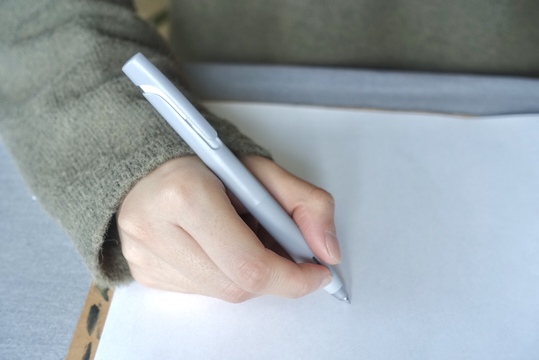 150円なのに書き心地最強。nendoデザインのボールペン｢ブレン｣が最高！