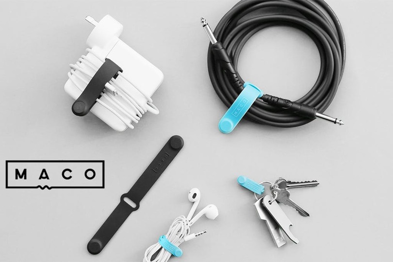 デスクやバッグ内もこれですっきり!? シリコンと磁石でケーブルを整理整頓できる「MACO」