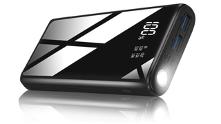 【本日のセール情報】Amazonタイムセールで、2,000円台のLED残量表示つき大容量モバイルバッテリーや1,000円台のUSB充電式でコンパクトな毛玉取り器がお買い得に