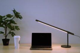 これは部屋のオシャレ度が確実に上がるやつ。見た目も機能もスタイリッシュな｢Light Strip｣