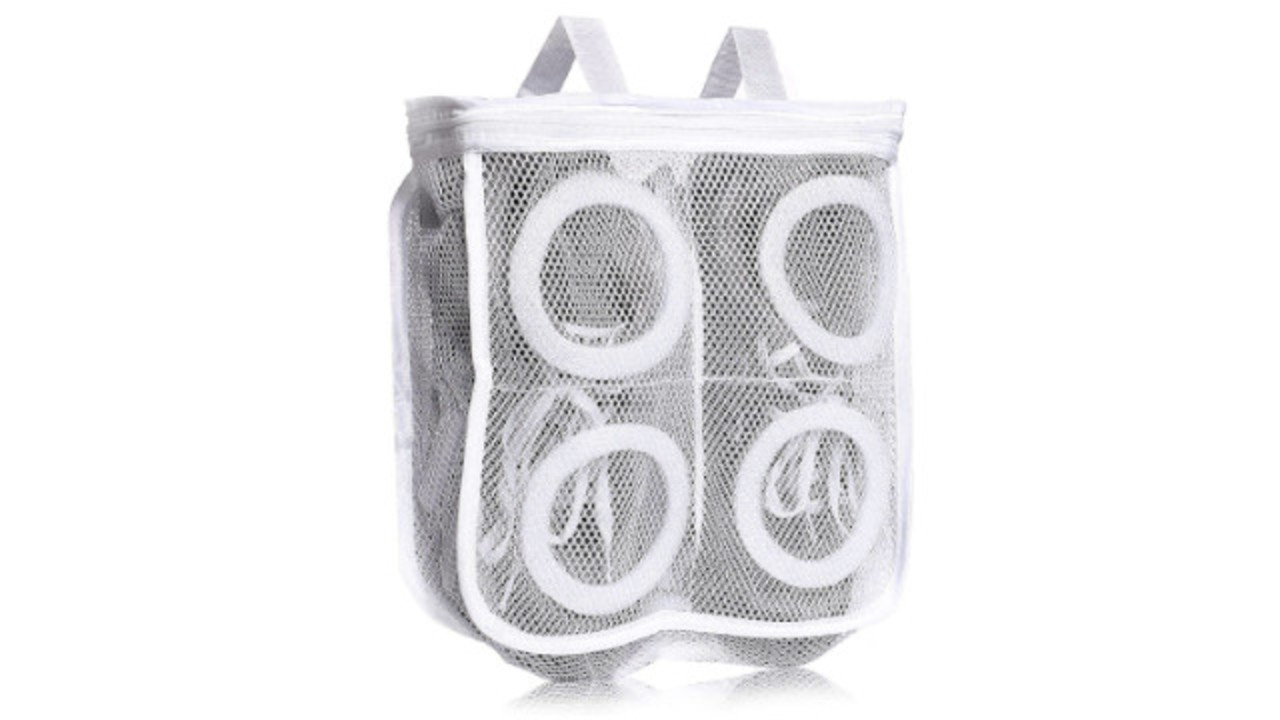 洗濯機に放り込むだけでスニーカーが洗える 靴専用の洗濯ネット ライフハッカー 日本版