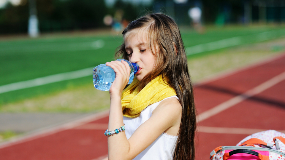 運動後、子どもに食べさせたいおやつ|お菓子はNG、フルーツは?