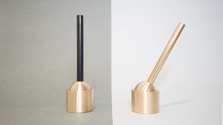 使うたびにわくわくする仕掛け付き。見た目にも美しい真鍮製デスクペン｢INVISI｣