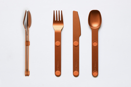 磁力でピタッと重なるから持ち運びが便利。カラフルカトラリー｢Magware｣