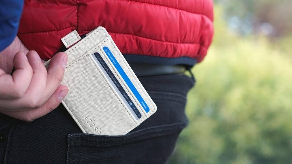 キャッシュレス生活を加速! トラベル用途にも最適なミニマル財布「BANDO2.0」