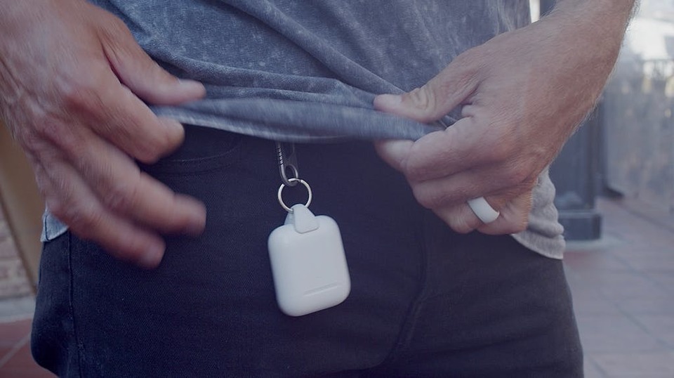 もうなくさない! AirPods専用キャリーアダプター「JURA Anchor」がキャンペーン開始