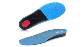 【Amazon夏先取りSALE】夏先取りSALEで、800円台の厚さが選べる衝撃吸収インソールや3000円台のアシックス・ランニングシューズがお買い得に！