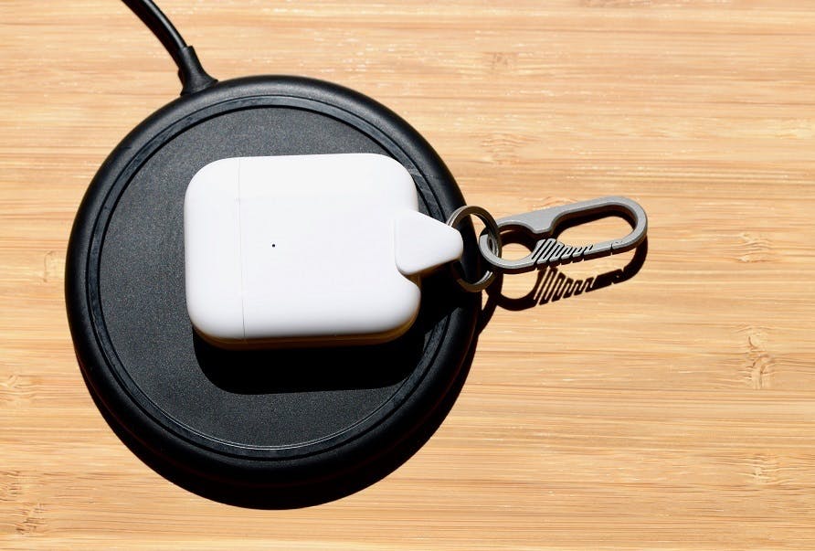 Jura_Anchor_Titanium_wireless_charging