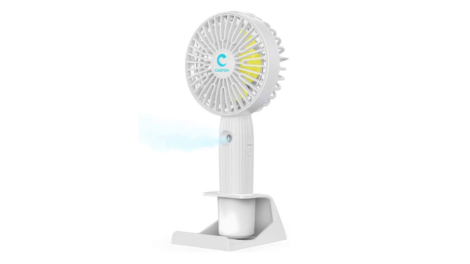 Amazonタイムセールで、1000円台のミスト機能つき携帯ファンや2000円台の7in1 TypeC用ハブがお買い得に