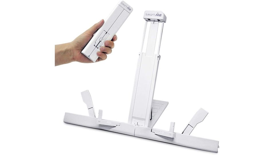 リモコンみたいにたためる、コンパクトで軽量なブックスタンド