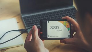 Windows 10のバグでSSDの寿命が縮まる可能性。対応策は？