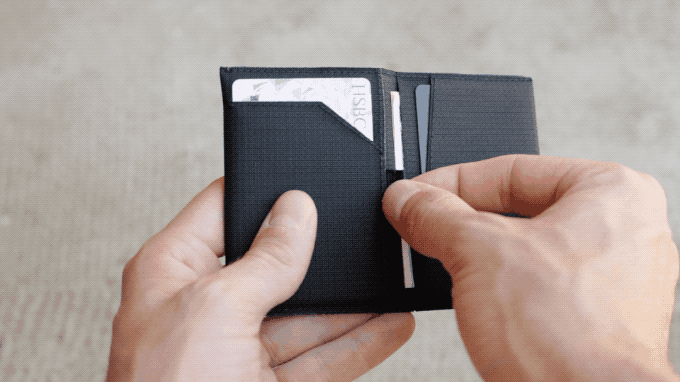 QRX_bifold_wallet_strap_slot