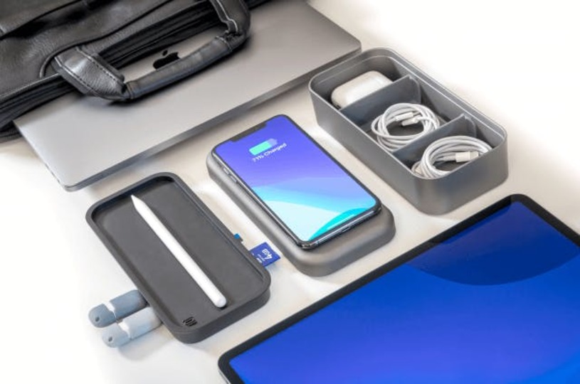 ハブ+バッテリー+ポーチ=お弁当箱? 多機能オーガナイザー「Bentostack」がキャンペーン終了間近