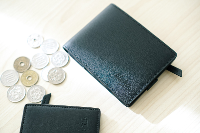 ちょうどいいサイズと収納力かも! 薄いけど小銭もしっかり入るミニウォレット「Ideka Bifold」