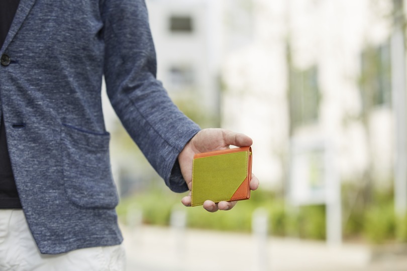 大人気の極薄財布が限定延長!第3世代インドレザー財布「One」