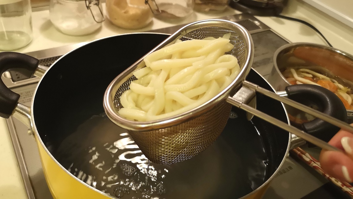 ザルf