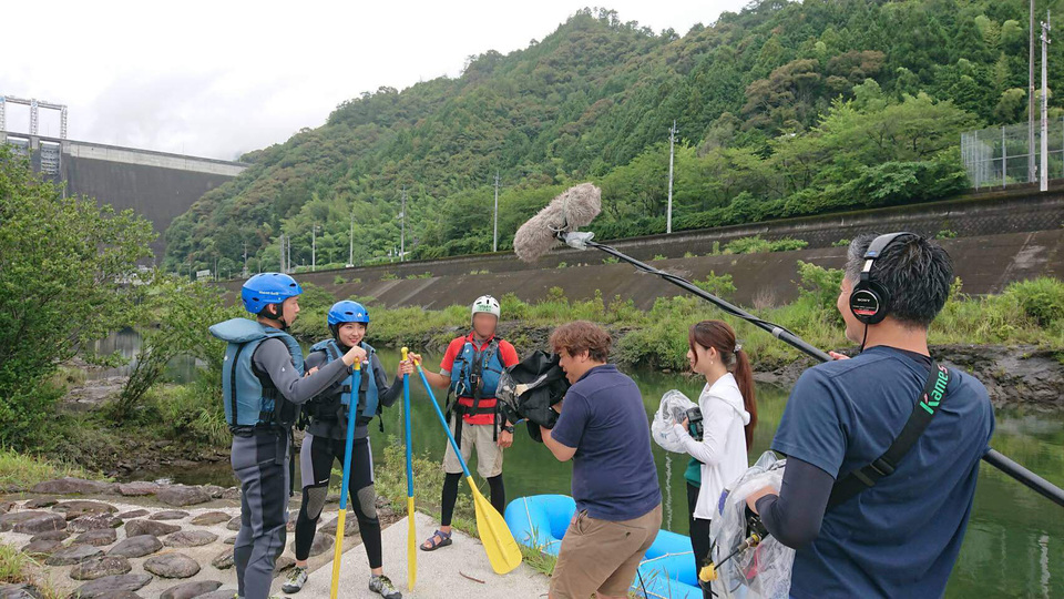 レポーターとして働く伊藤さん