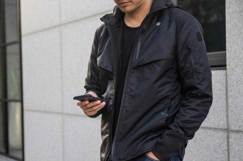 指先まで温まる、ヒートシステム採用の「HOMI The Adventure Jacket」が登場