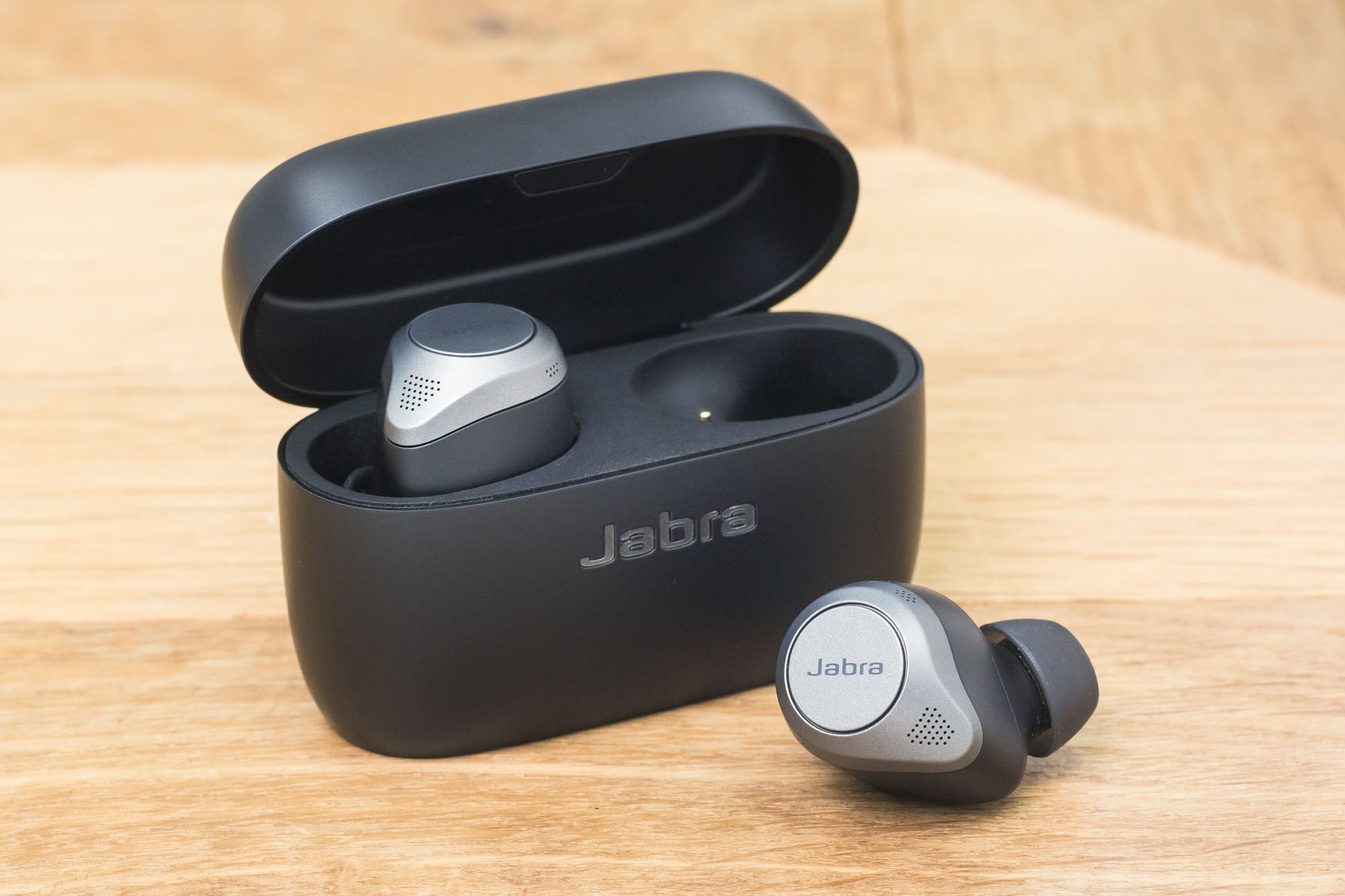 集中力とコミュ力向上に。ノイキャン性能と高音質を携えた「Jabra