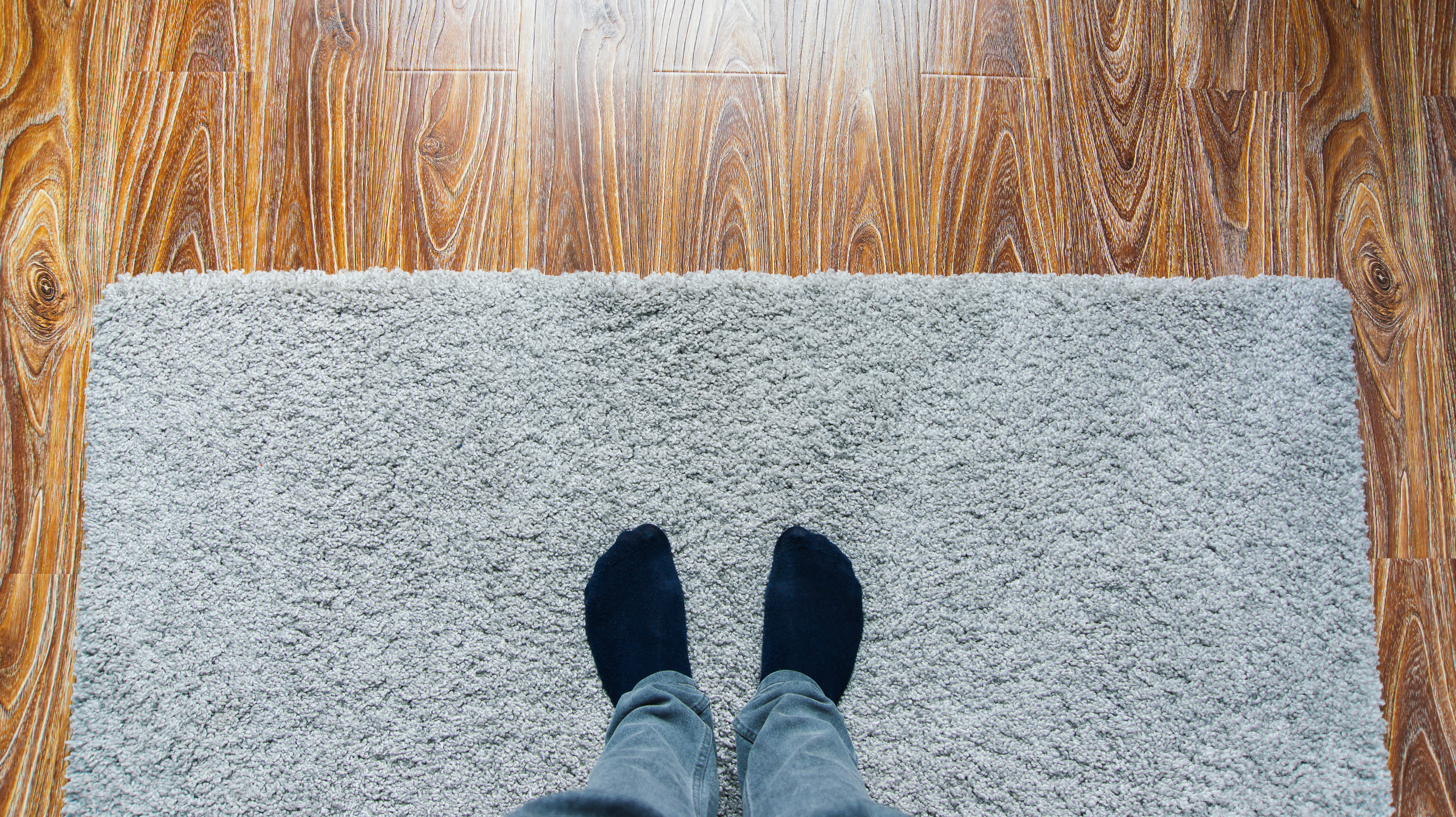 プロが教える ラグの選び方 サイズやパイルの長さで部屋の印象が変わる ライフハッカー 日本版