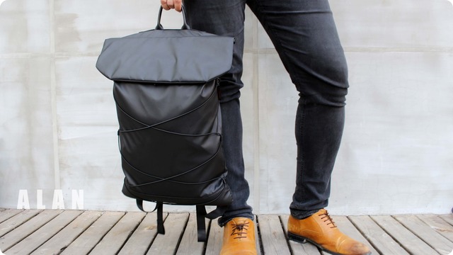 ありそうでなかった!? 折りたためるバッグパック「ALAN」