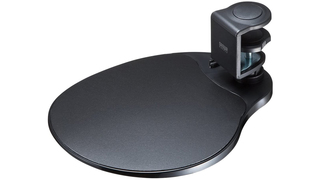 手軽に増設できる「マウステーブル」は、机を広く使えてマウス操作も楽に!