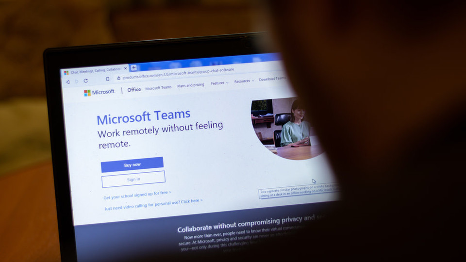 Outlookの添付ファイルをMicrosoft Teamsに移動させる方法