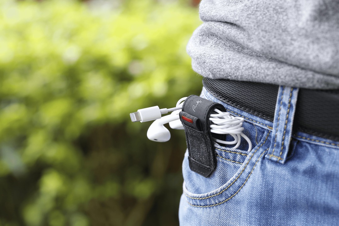 Earphone1.PNG
