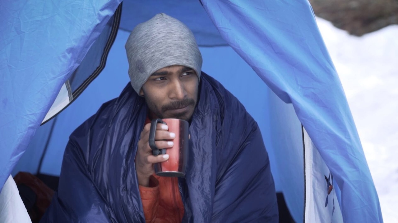 blue-bolt-solo-quilt-warm-morning_1920x1080