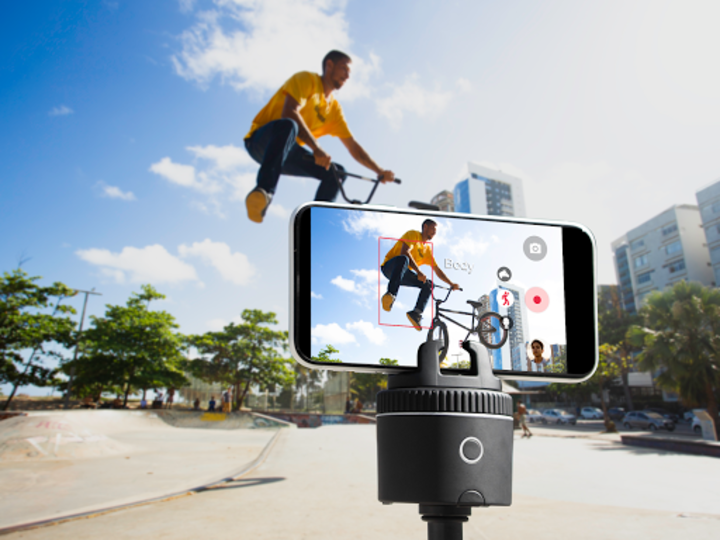 スマホ1台で。YouTubeやVlogの撮影に便利な「Pivo」が新登場