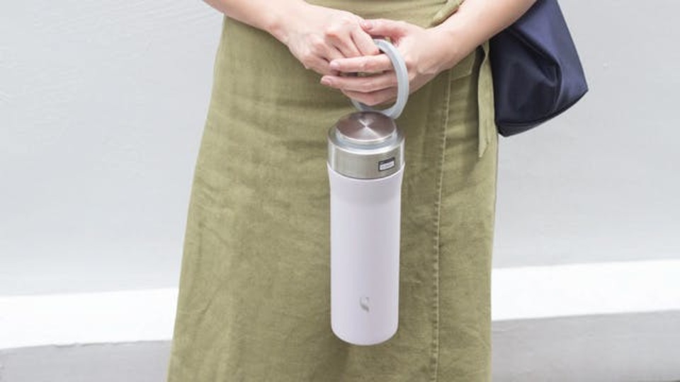 保存するドリンクを選ばない! 汚れやニオイ残りを防げる磁器製ボトル「KOKOROフラスク」