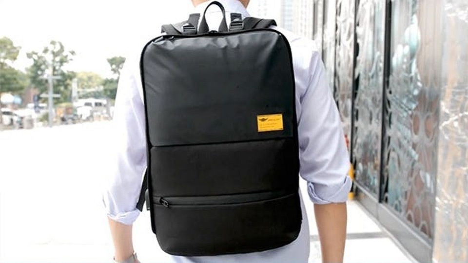 圧倒的な収納力! 折りたたみクローゼット内蔵の「3WAYバックパック」が登場