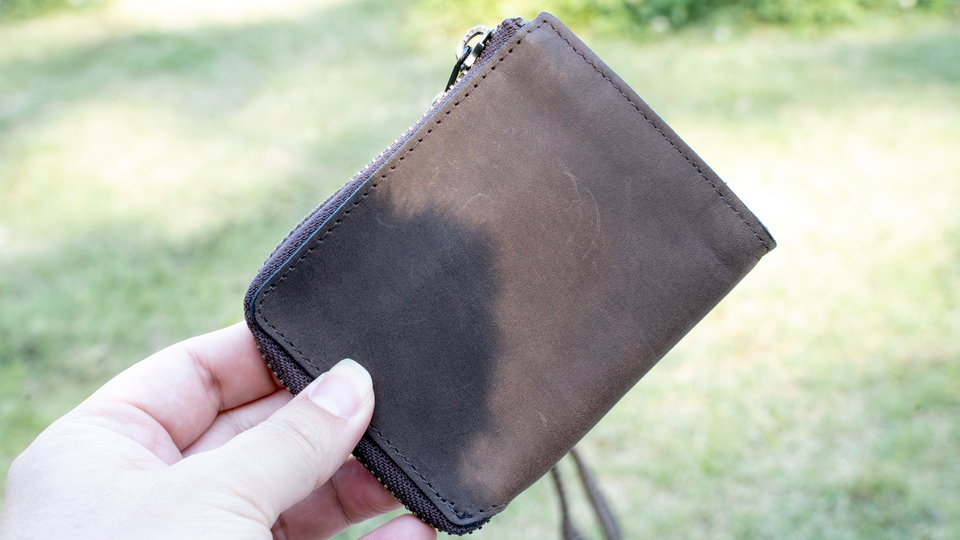 1億円超えの大人気革財布「TIDY one」は仕分け構造で使いやすい!