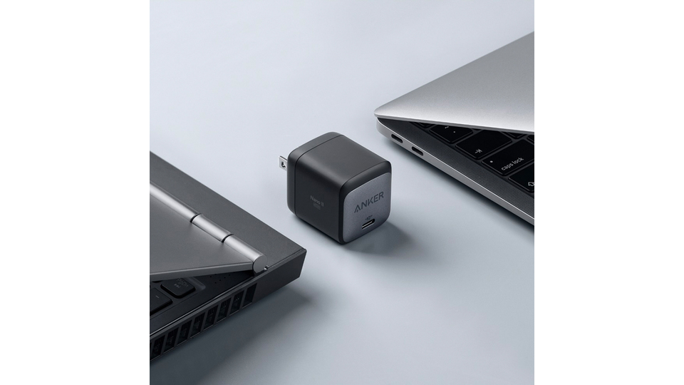 ミニトマト並みのサイズで最大45W出力。Ankerの新しい充電器なら、ガジェットを問わず充電OK!