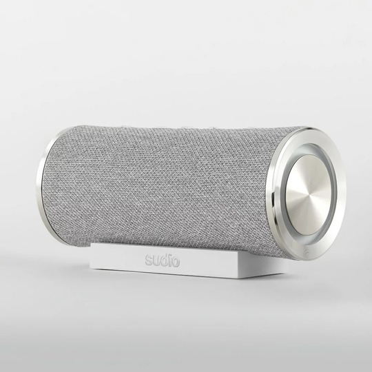 【楽天スーパーSALE】半額商品をピックアップ!Bluetoothスピーカーや象印電気フライヤー、ニコンのデジカメなど