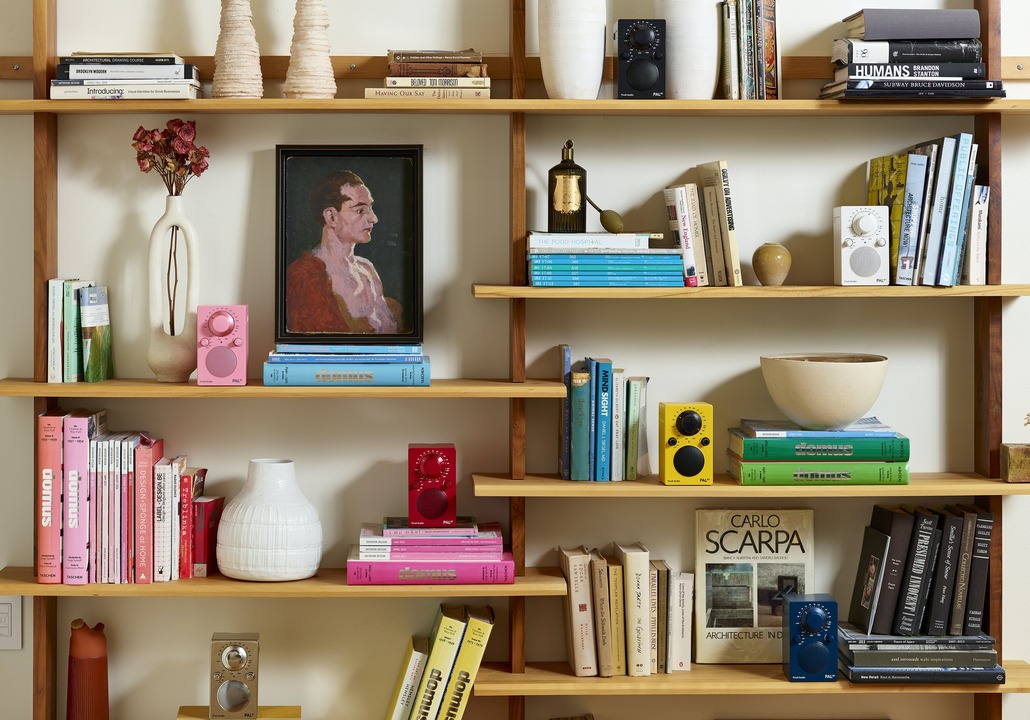 sPALBT_AllColors_Shelf