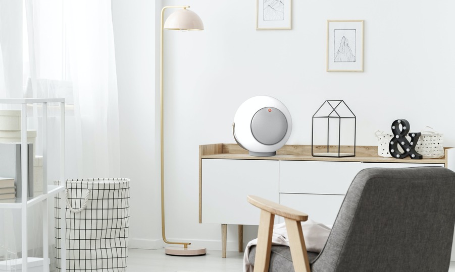 手軽にステレオ環境を構築。ボールみたいにまん丸なポータブルスピーカー「Audio Ball」