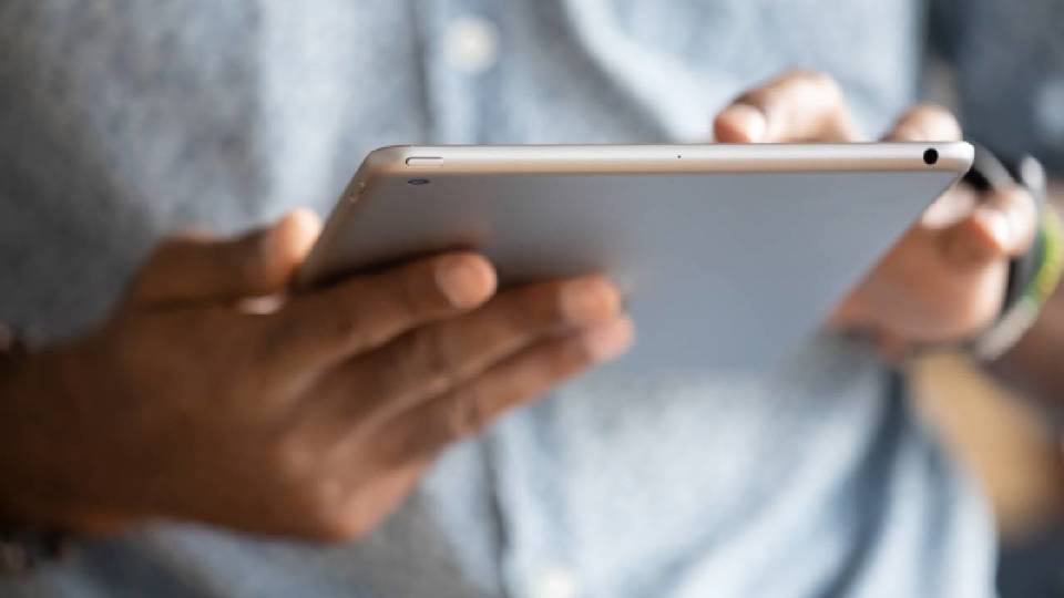 Iphoneやipadの速度が遅くなったら まずやるべき1つのこと ライフハッカー 日本版