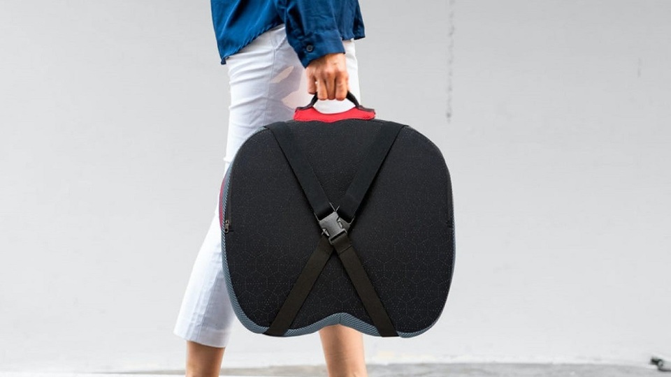 リモートワークの効率アップに高性能クッション「Folding Cushion」でもっと快適に