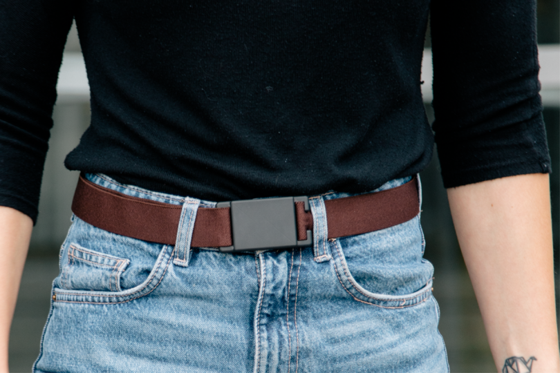 伸縮素材だから体型を気にせず使える「Urban Belt」のお得な先行販売が終了間近