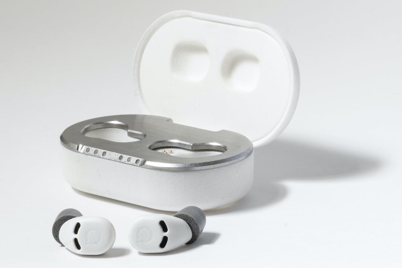 睡眠時の防音対策に。ノイキャン機能を搭載した小型イヤープラグ「QuietOn3」